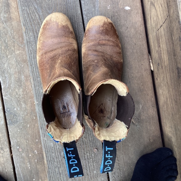 John Fluevog radio RCI Chelsea boots 7 - Picture 2 of 8